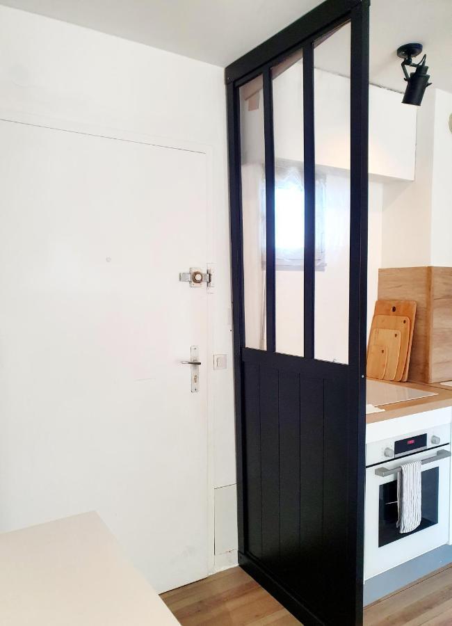 Bel Appartement A 50M De La Plage, 2 Pieces Climatisees, Parking Prive Antibes Buitenkant foto